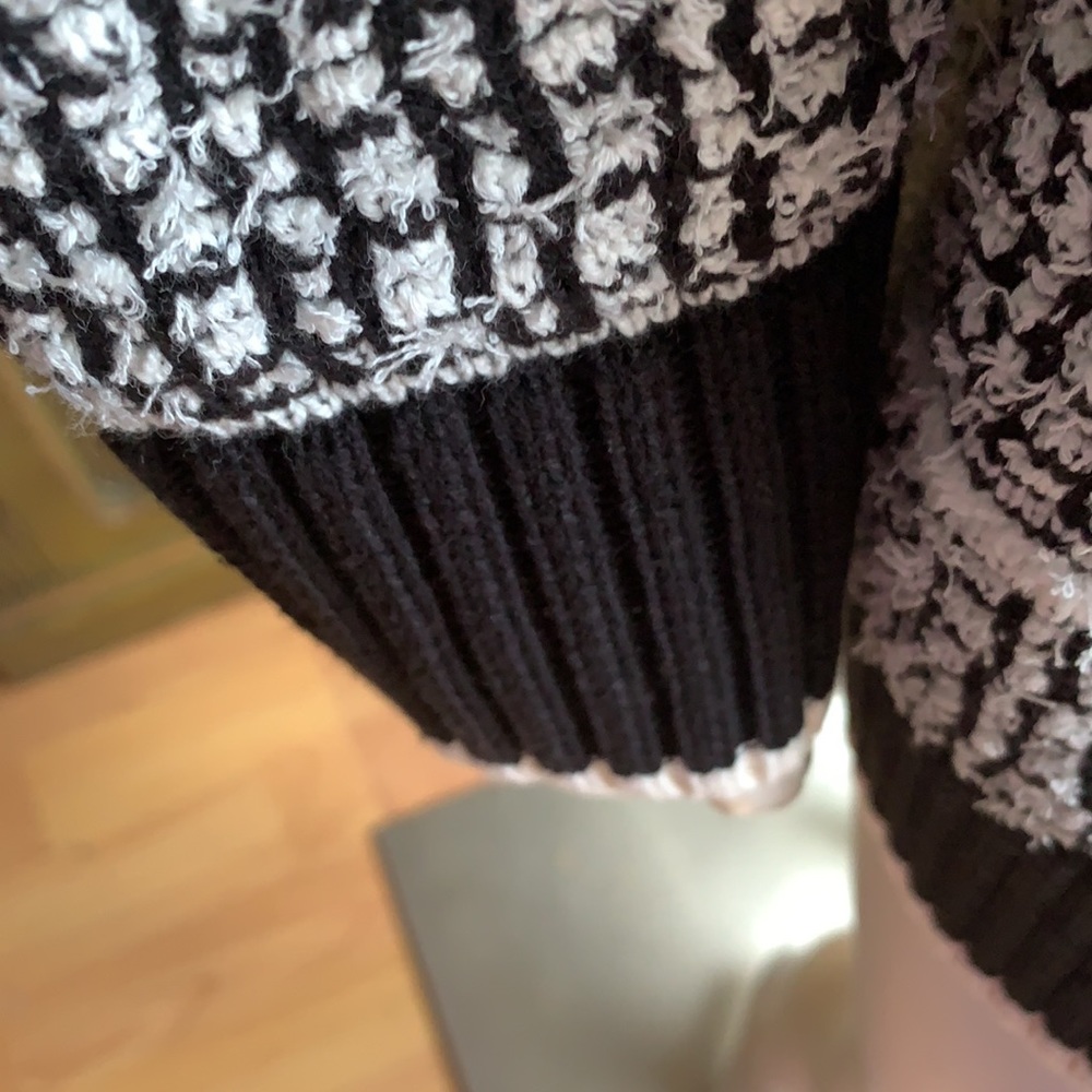 Loft Plus Striped Knit 🧶 Cardigan - Picture 5 of 12